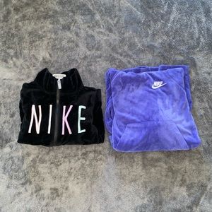 2 little girl Nike outfits